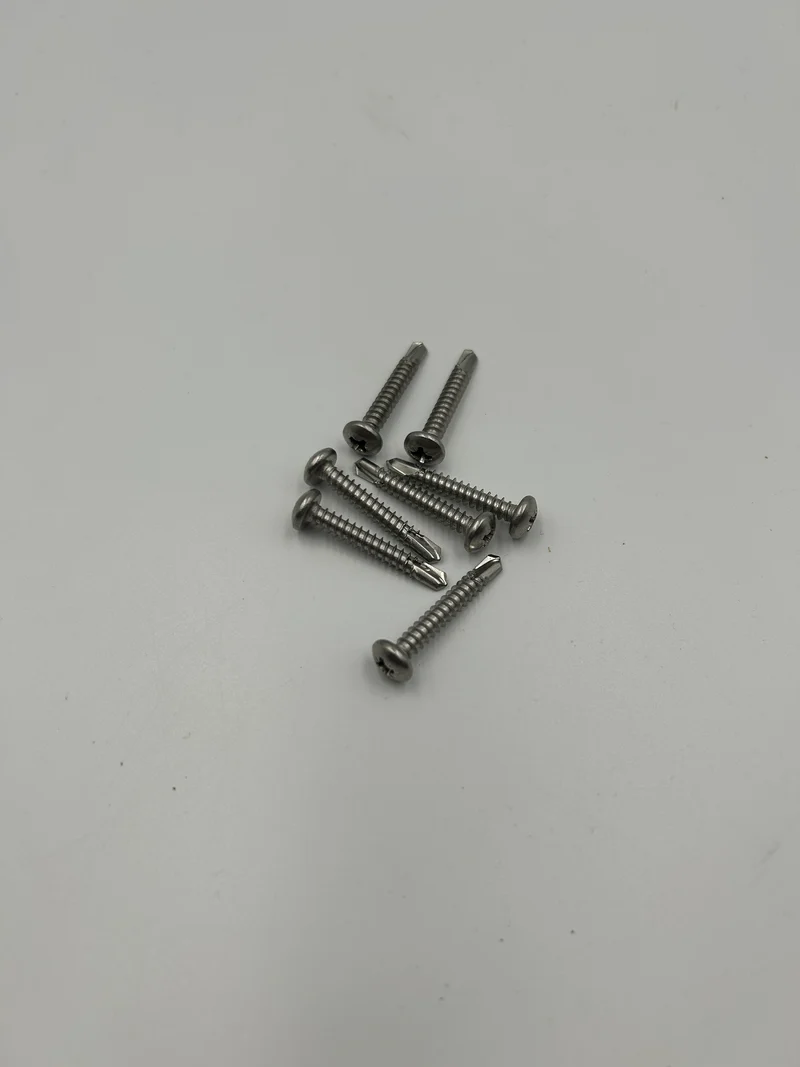 Edelstahlborschrauben 4,8 x 32 mm zur montage von Blockverbindern