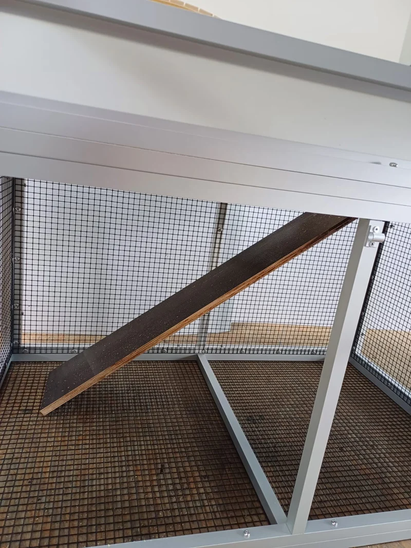 Wachtelhaus auf zwei Ebenen
