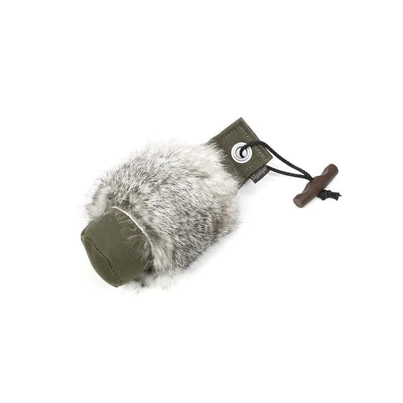 Dummy mit Kaninchenfell