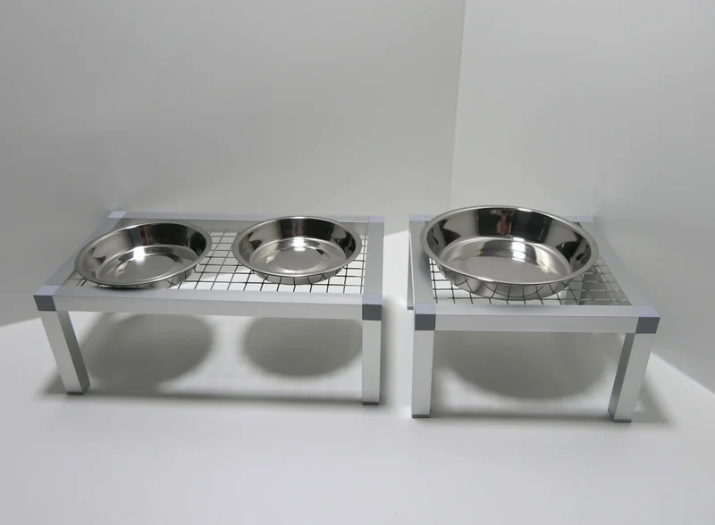 Futter-/Wassertisch 1er oder 2er incl. Edelstahlnäpfe