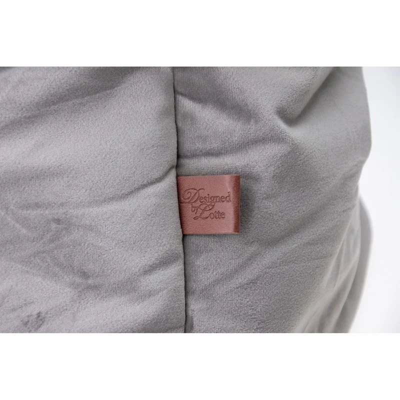 Designed by Lotte Katzenkorb Fluco
