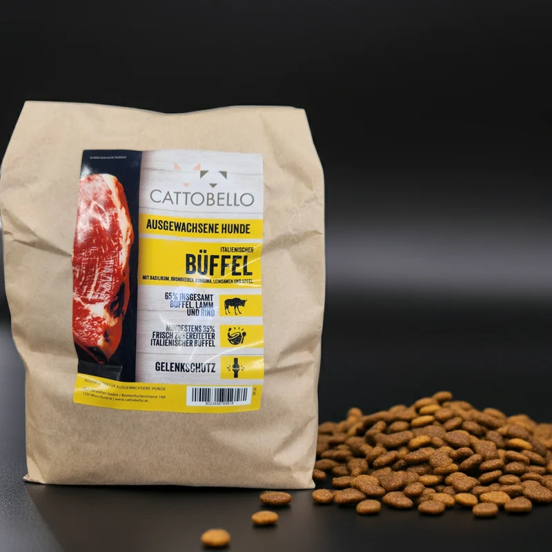 Cattobello Superfoods Italienischer Büffel mit Basilikum, Brombeeren, Kurkuma, Leinsamen und Apfel Adult