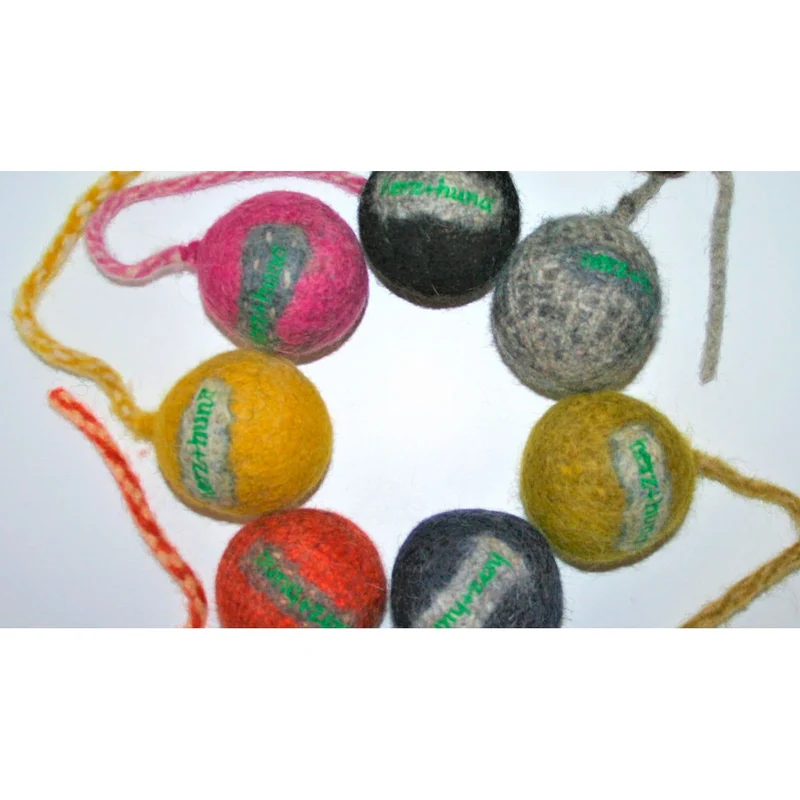 Schleuderball aus Bio-Wollfilz